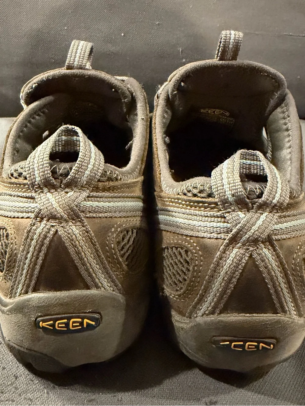 KEEN Women’s size 11W Brown Leather Outdoor Sandal Sneaker steel toe